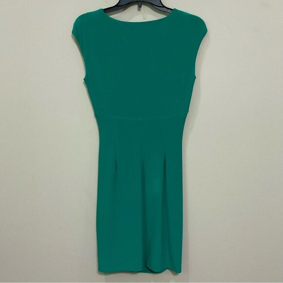 Lauren Ralph Lauren Green Surplice Dress Sz 2 Fitted Stretch Knit Cap Sleeve - Picture 5 of 5